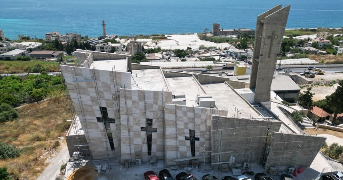 المطران عون يحتفل بقداس عيد مار زخيا في عمشيت