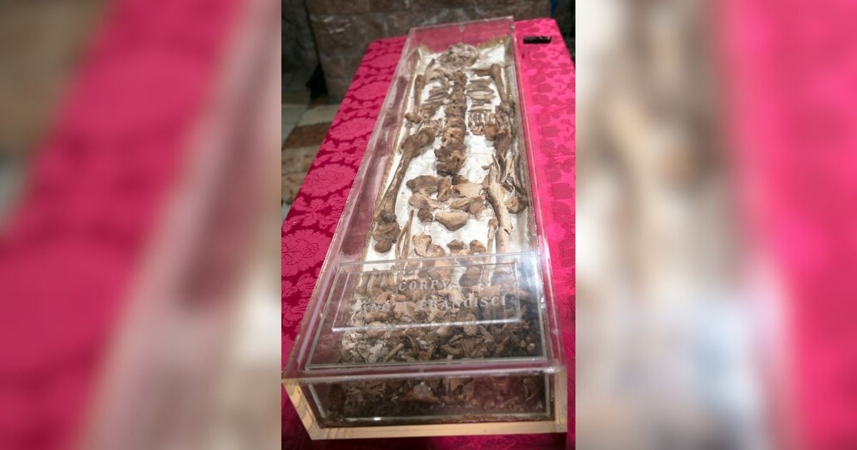 عرض رفات القديس فرنسيس بدءًا من 22 شباط في أسيزي