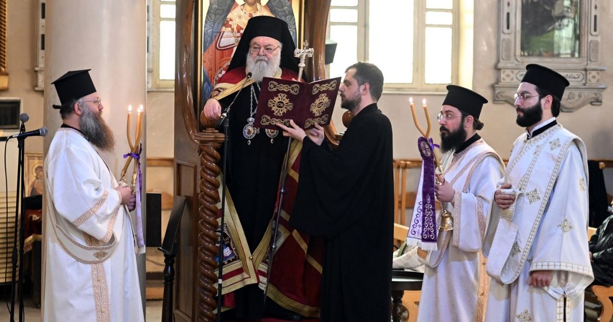 البطريرك يوحنا العاشر: من أرض المشرق نصلّي من أجل السلام