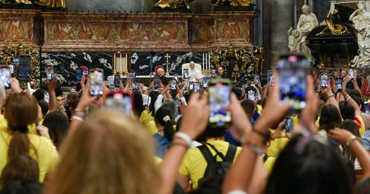 السينودس: الفضاء الرقمي ميدان أساسي لرسالة الكنيسة