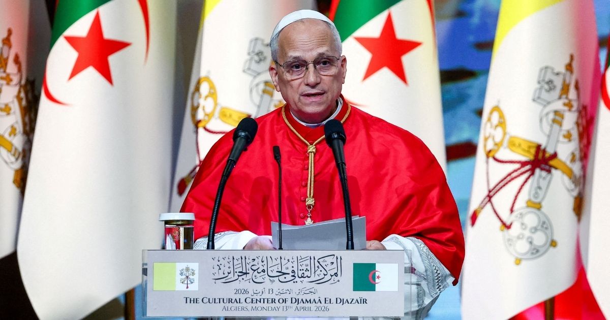 اليوم الأول لزيارة البابا إلى الجزائر: سلامٌ وحوارٌ ونداءٌ إلى العدالة