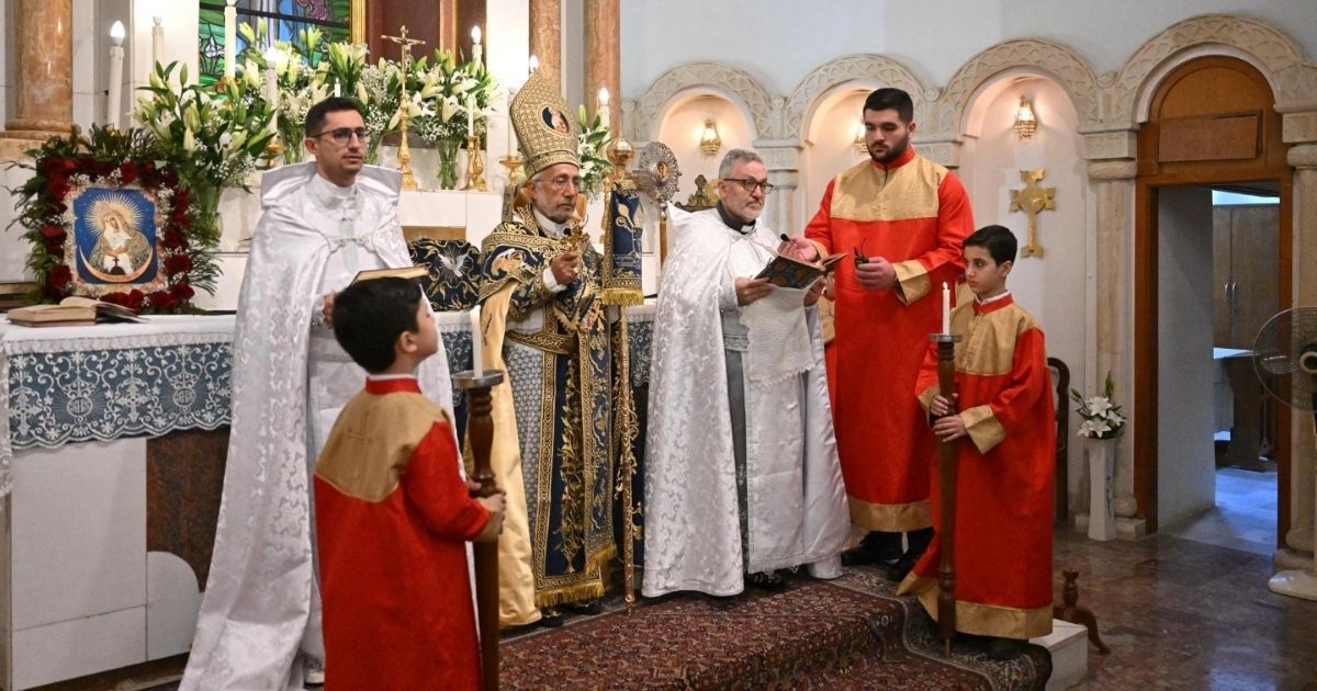 ميناسيان من بغداد: مريم رافقت المسيح إلى الصليب وتبقى ملجأ المؤمنين في زمن المحن