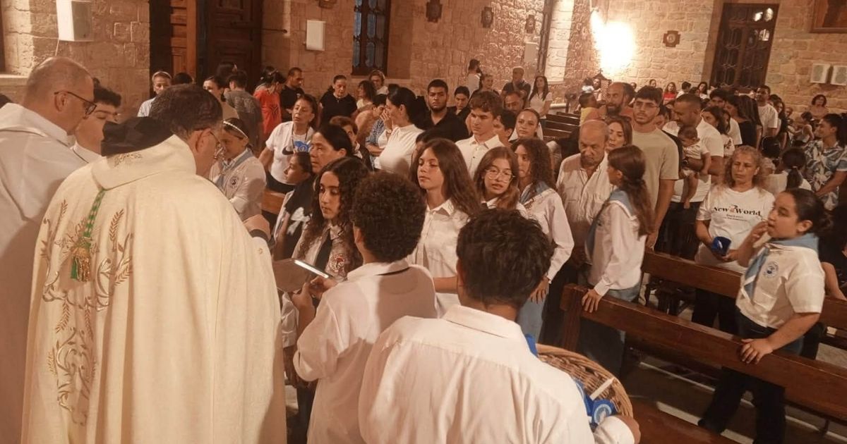 المطران عبدالله يترأس قداس عيد انتقال العذراء في صور