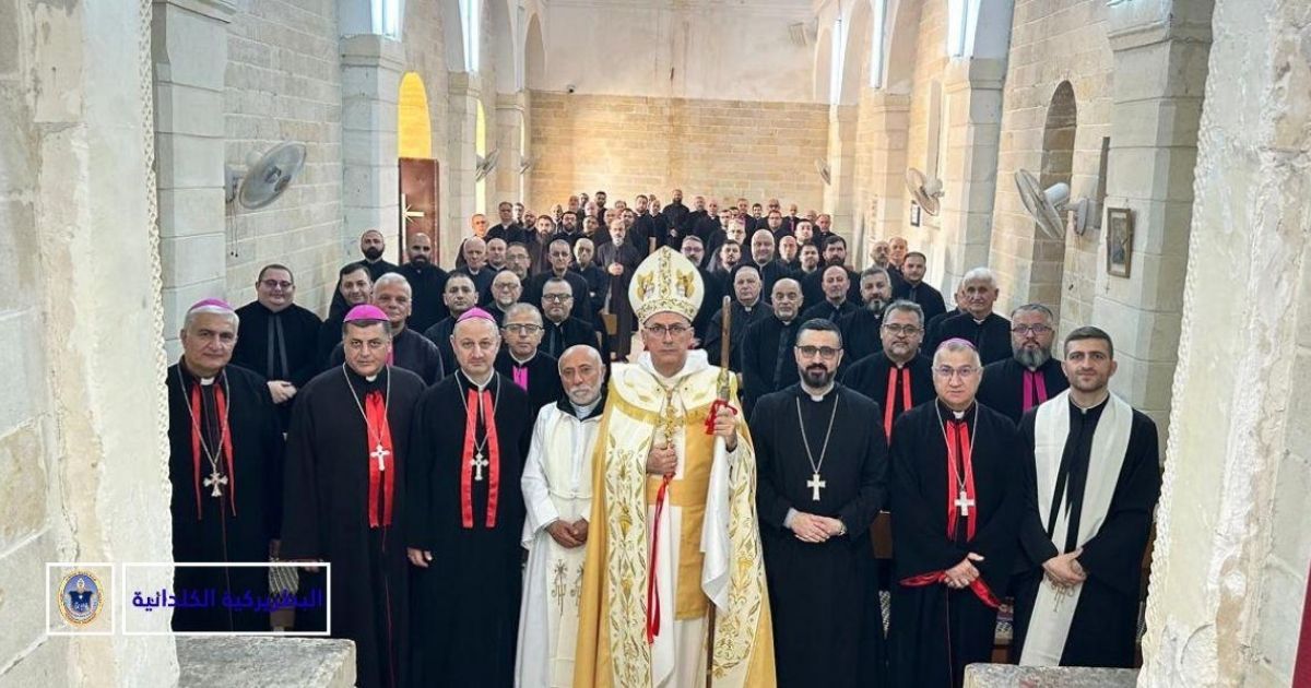 بعد عقود من الغياب... البطريرك نونا يترأس قداسًا تاريخيًا في دير الربّان هرمزد